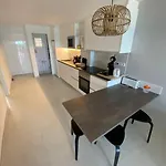 Superbe Première Ligne De Appartement